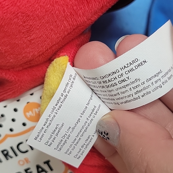 Superhero Puppy Outfit with Cape for 14" back - Picture 9 of 9